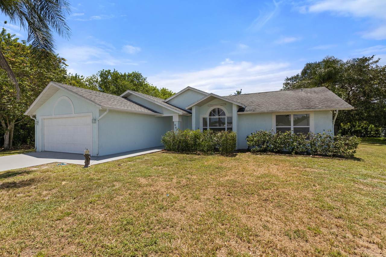 607 Quick Court - Photo 1