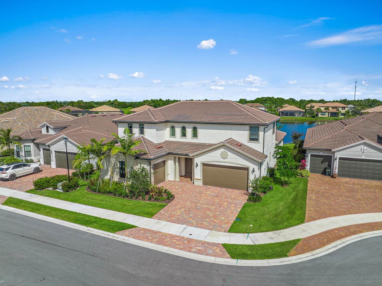 126 Crimson Isles Drive - Photo 1
