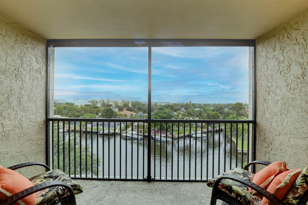 14 Royal Palm Way - Photo 1