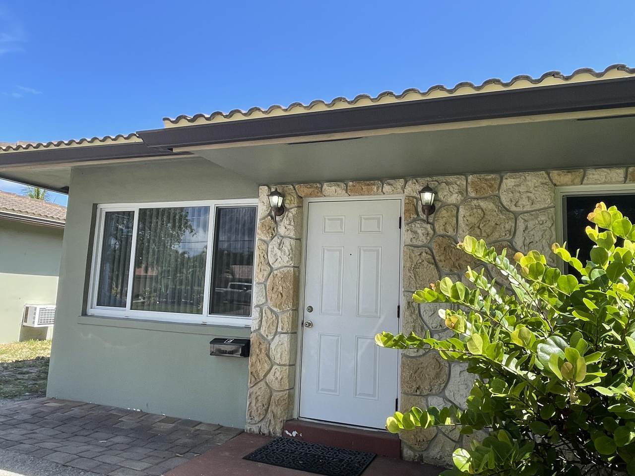 2160 44th Street - Photo 1