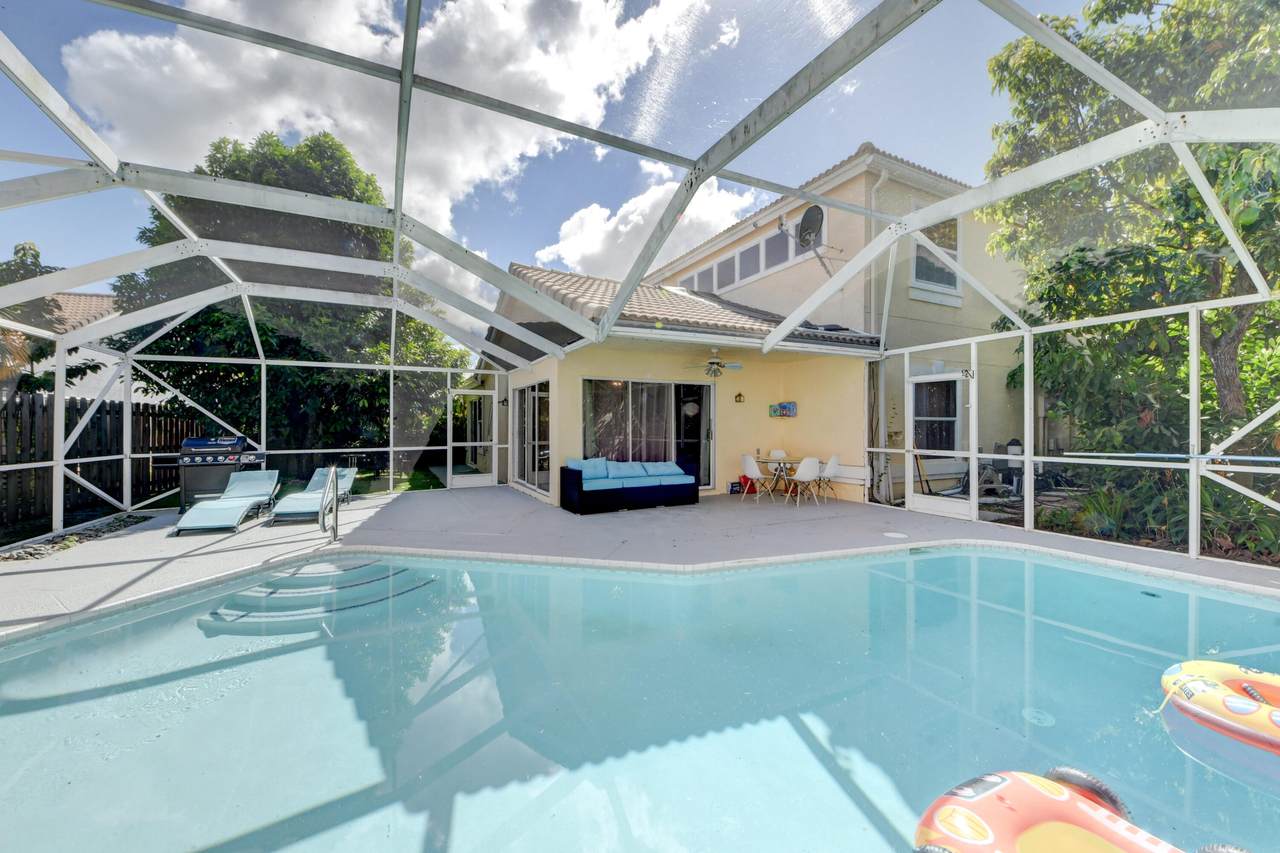 1984 White Coral Way - Photo 1