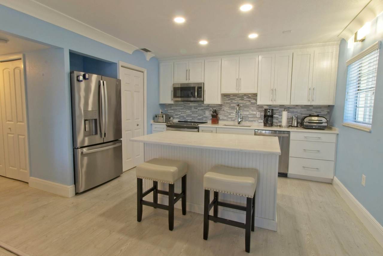 1323 Bayshore Drive - Photo 1