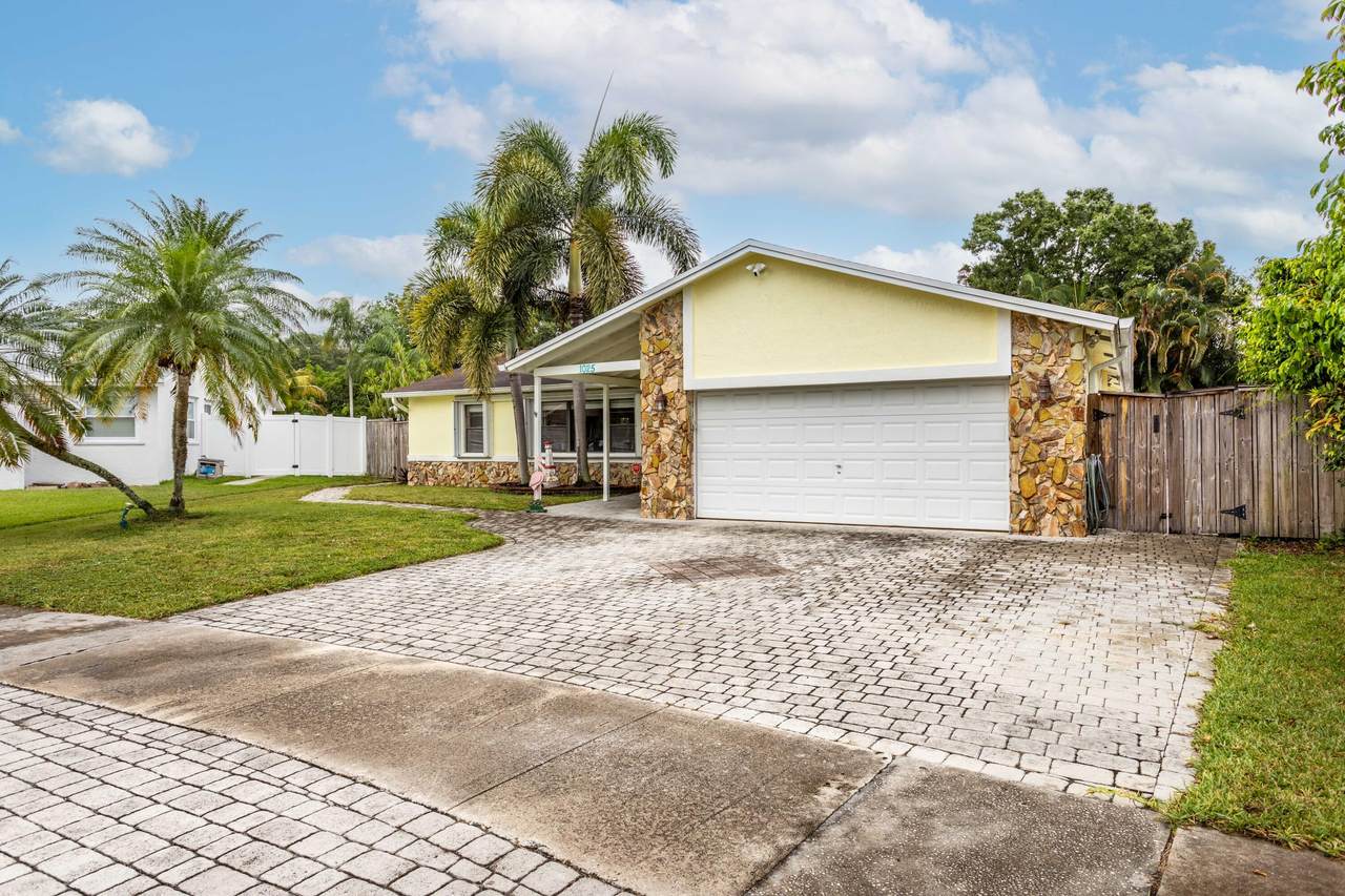 1025 49th Terrace - Photo 1