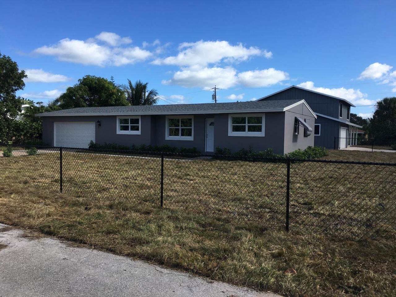 8760 Lyndall Lane - Photo 1