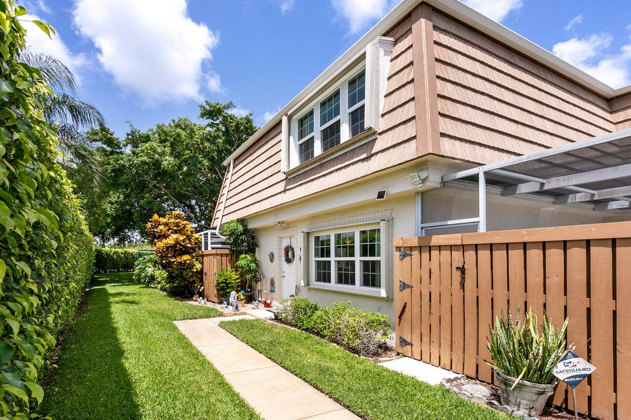 11595 Winchester Drive - Photo 1