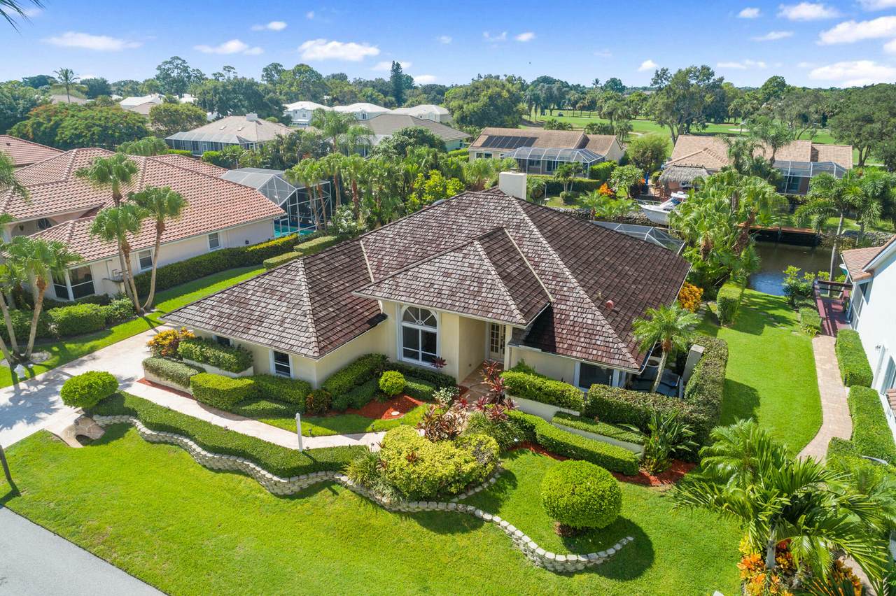 8846 Water Oak Place - Photo 1
