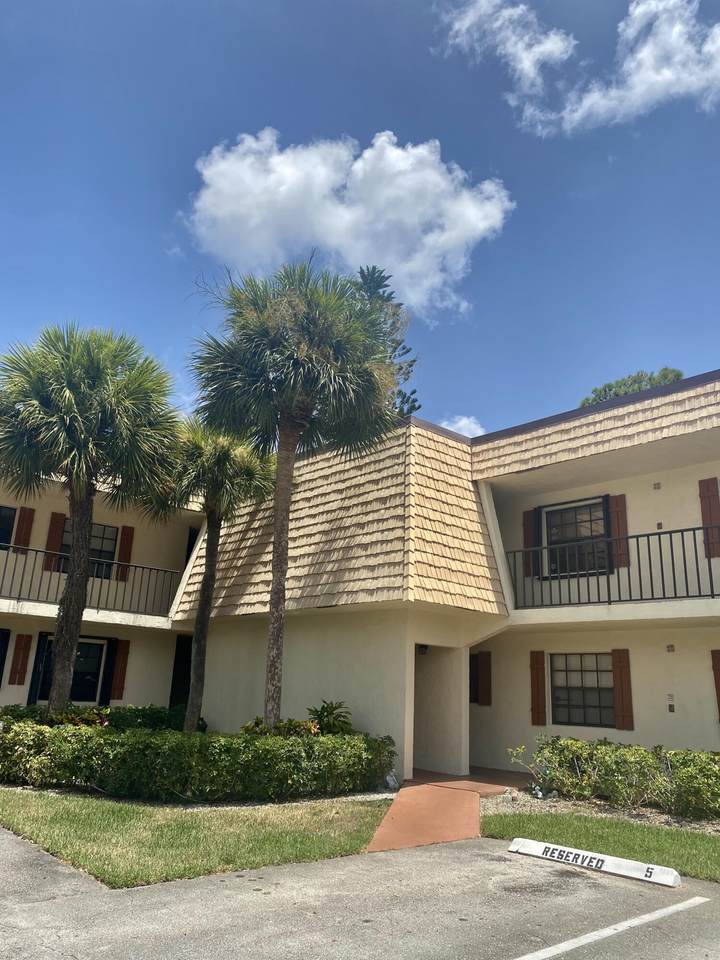 4464 Oak Terrace Drive - Photo 1