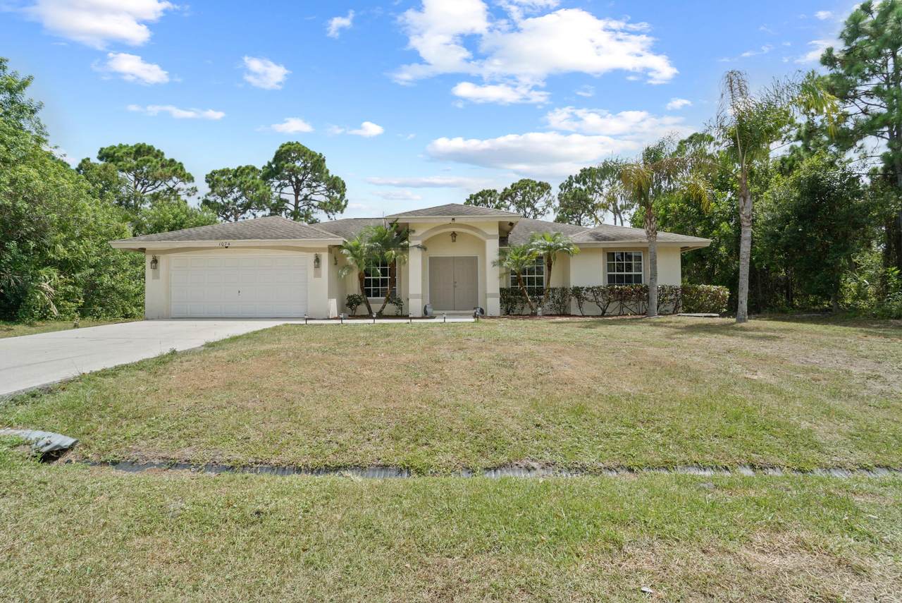 1074 Charcoal Avenue - Photo 1