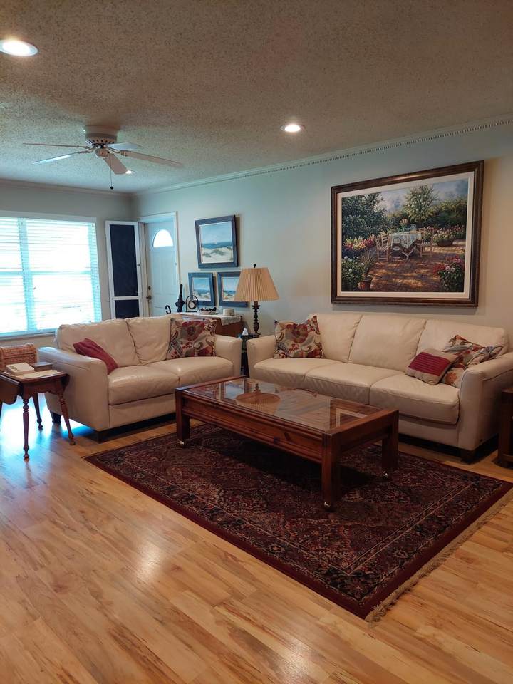 957 Circle Drive - Photo 1
