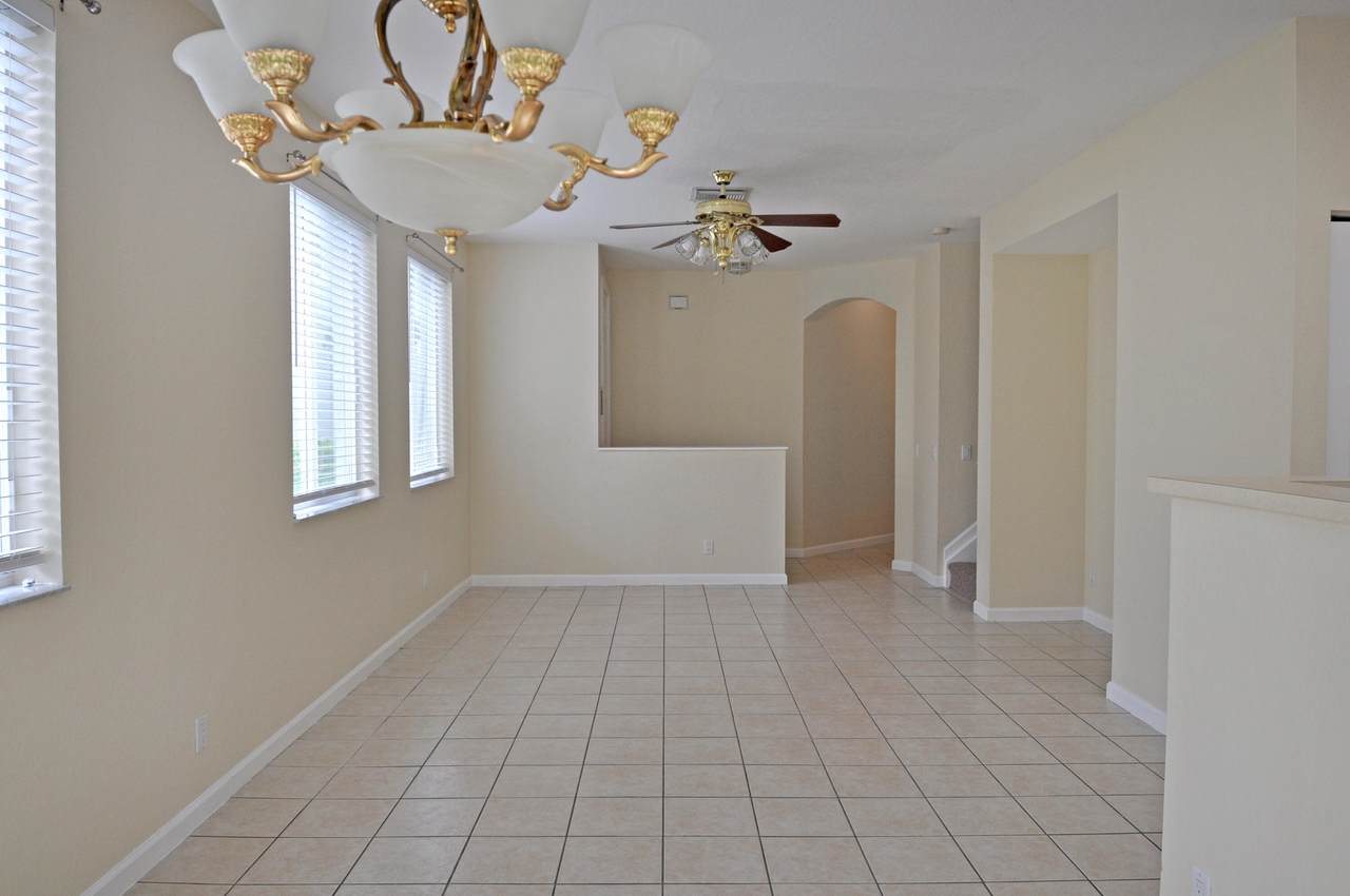 3225 Laurel Ridge Circle - Photo 1