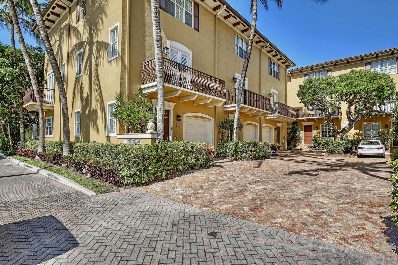 72 6th Avenue - Photo 1