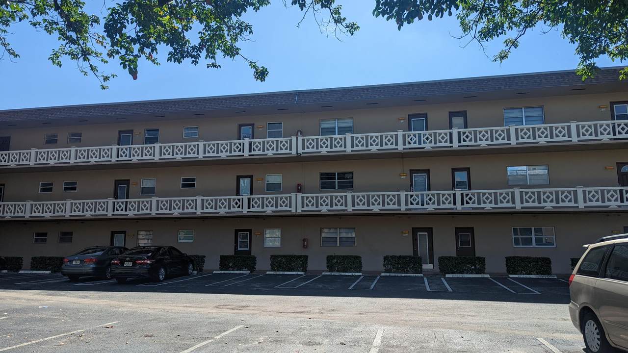 3506 49th Avenue - Photo 1