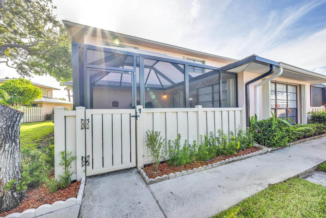 1772 Gulfstream Avenue - Photo 1