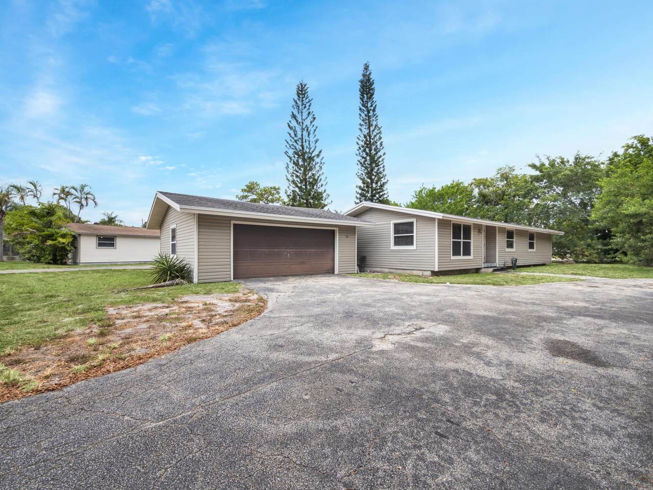 5037 Lake Boulevard - Photo 1