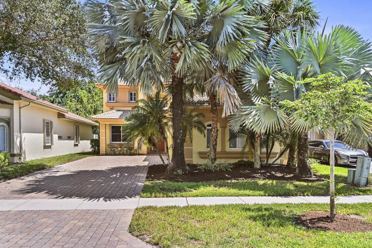 9041 Silver Glen Way - Photo 1