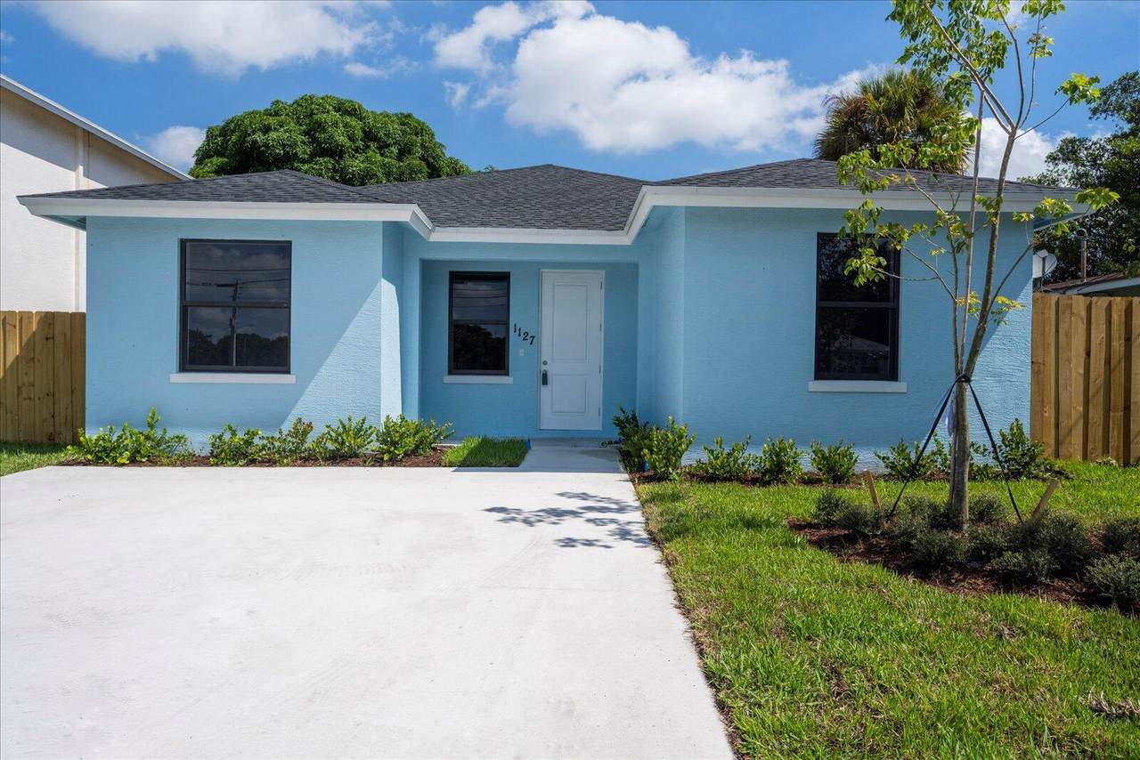 1127 10th Street - Photo 1