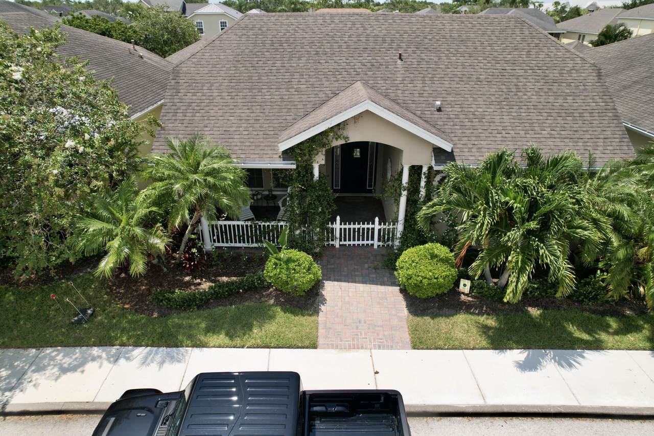 10535 West Park Avenue - Photo 1