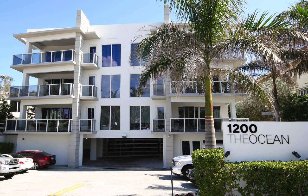 1200 Hillsboro Mile - Photo 1