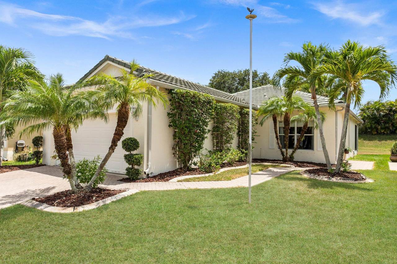 890 Rocky Bayou Terrace - Photo 1