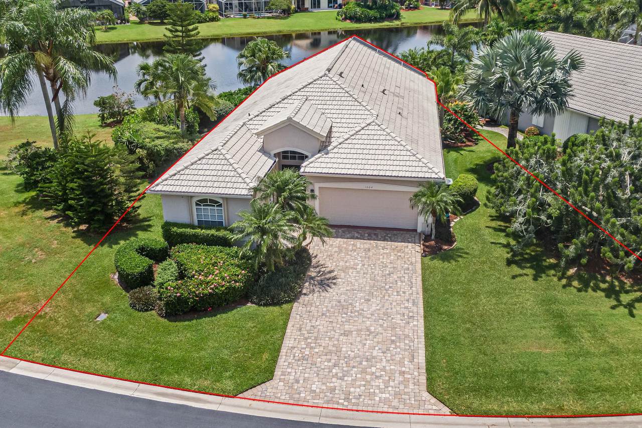 1604 Ballantrae Boulevard - Photo 1