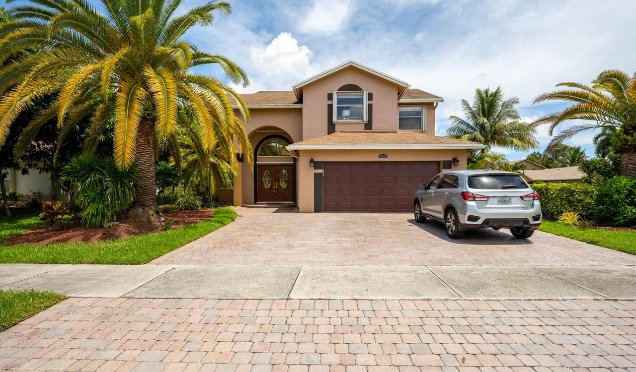 5840 57th Way - Photo 1