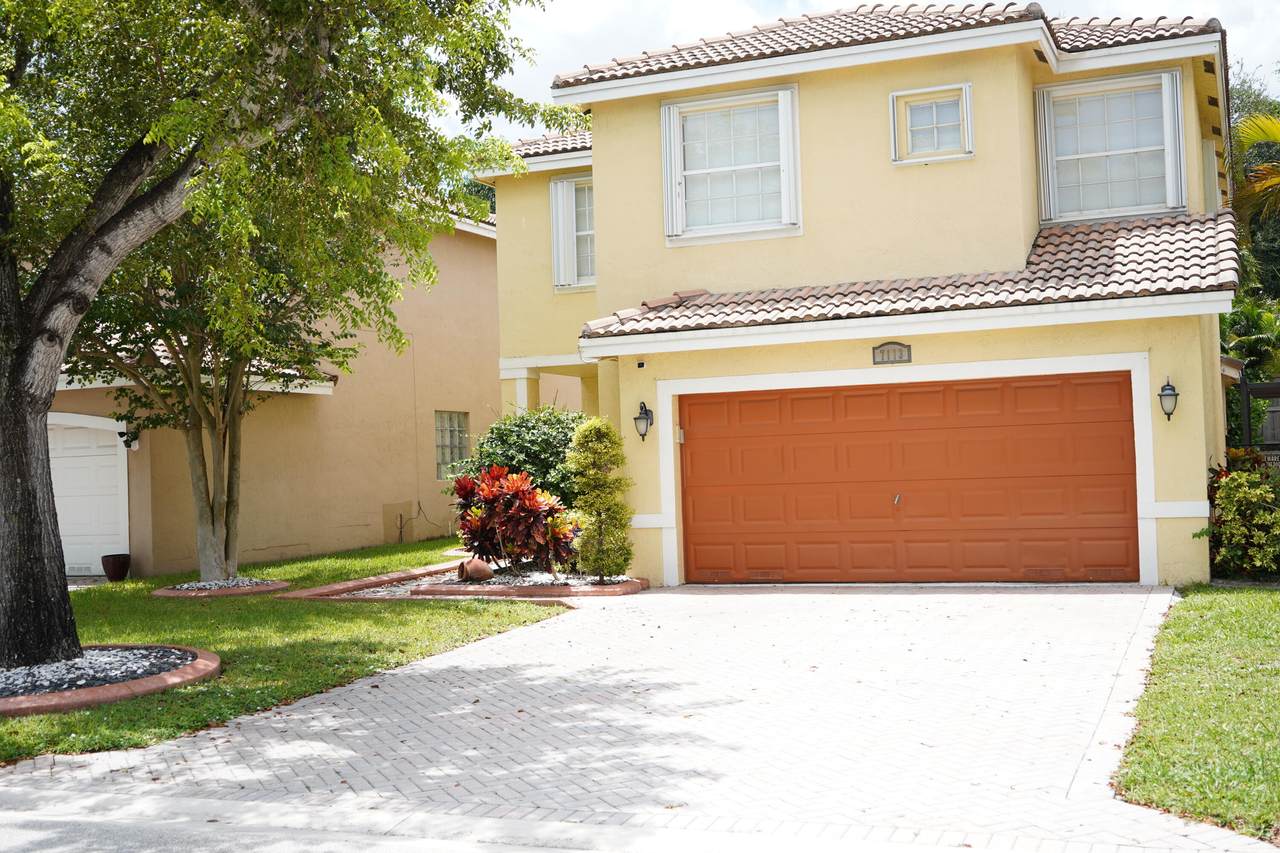 7113 Crescent Creek Lane - Photo 1