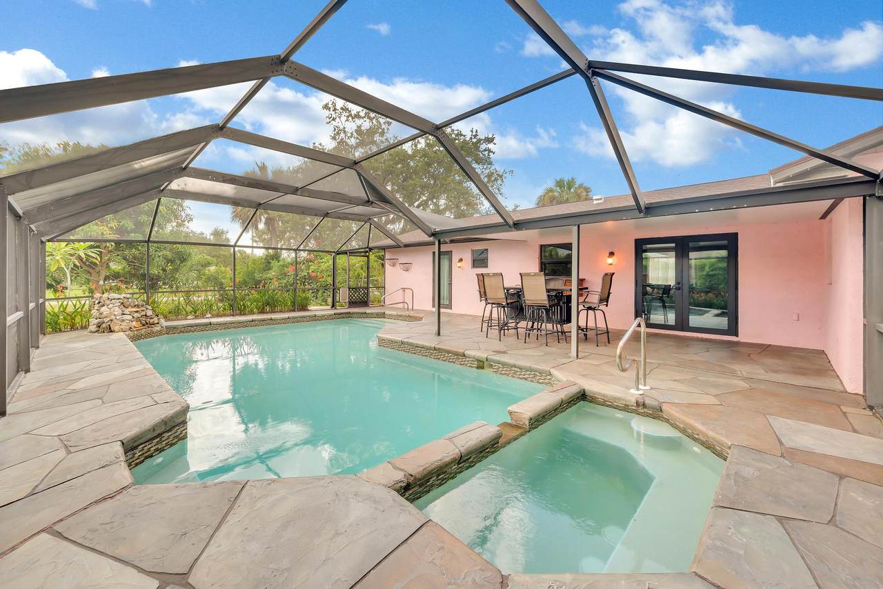 6600 Woodsmere Way - Photo 1