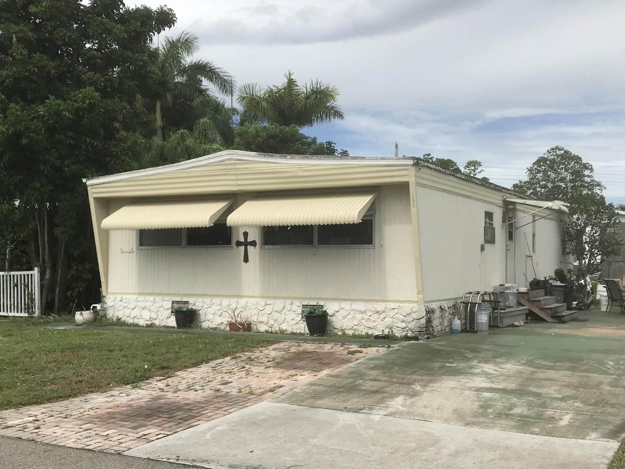 11921 Coral Place - Photo 1