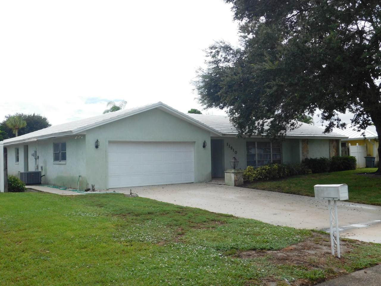11910 Butternut Street - Photo 1
