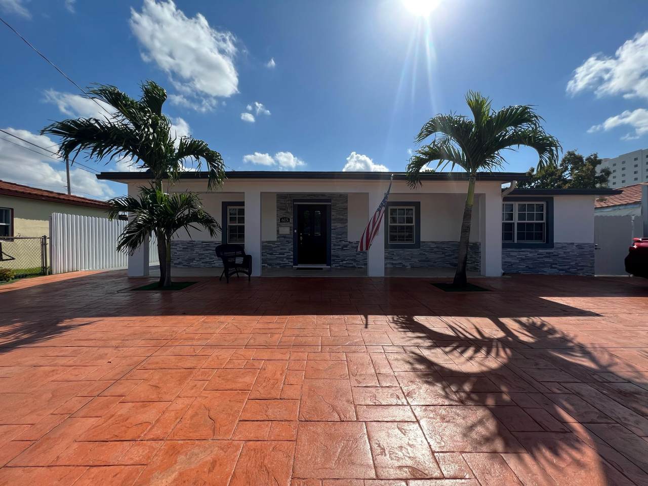 615 64th Avenue - Photo 1