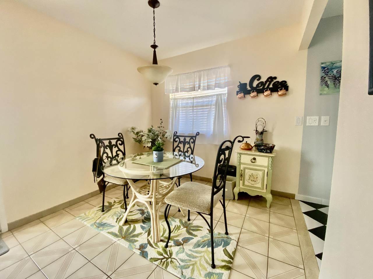 269 Seville L - Photo 1