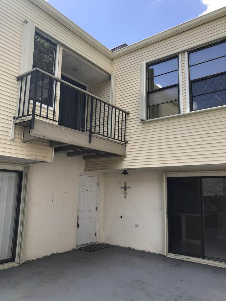 1625 Shaker Circle - Photo 1