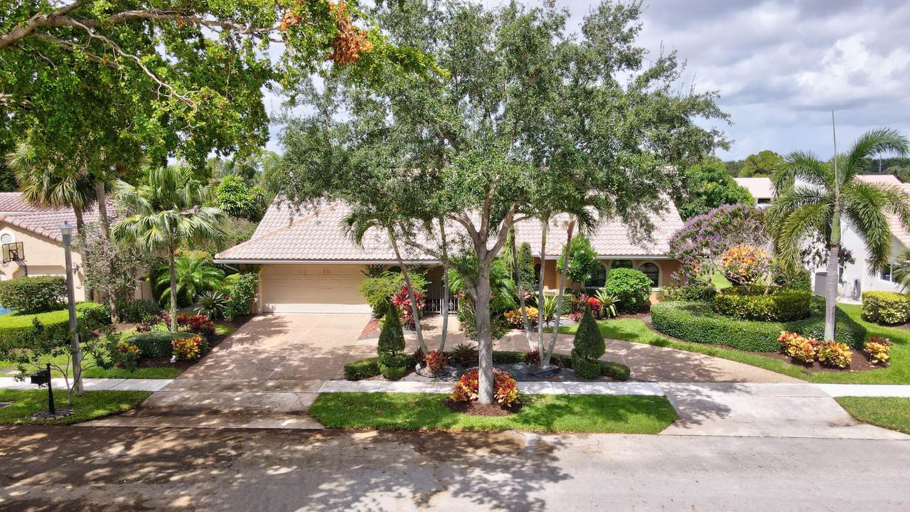 2685 27th Terrace - Photo 1