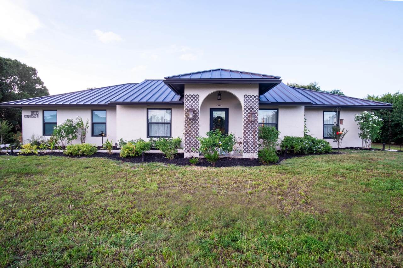 18933 43rd Road - Photo 1