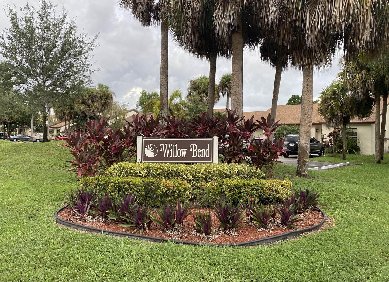 3900 Vine Trail - Photo 1