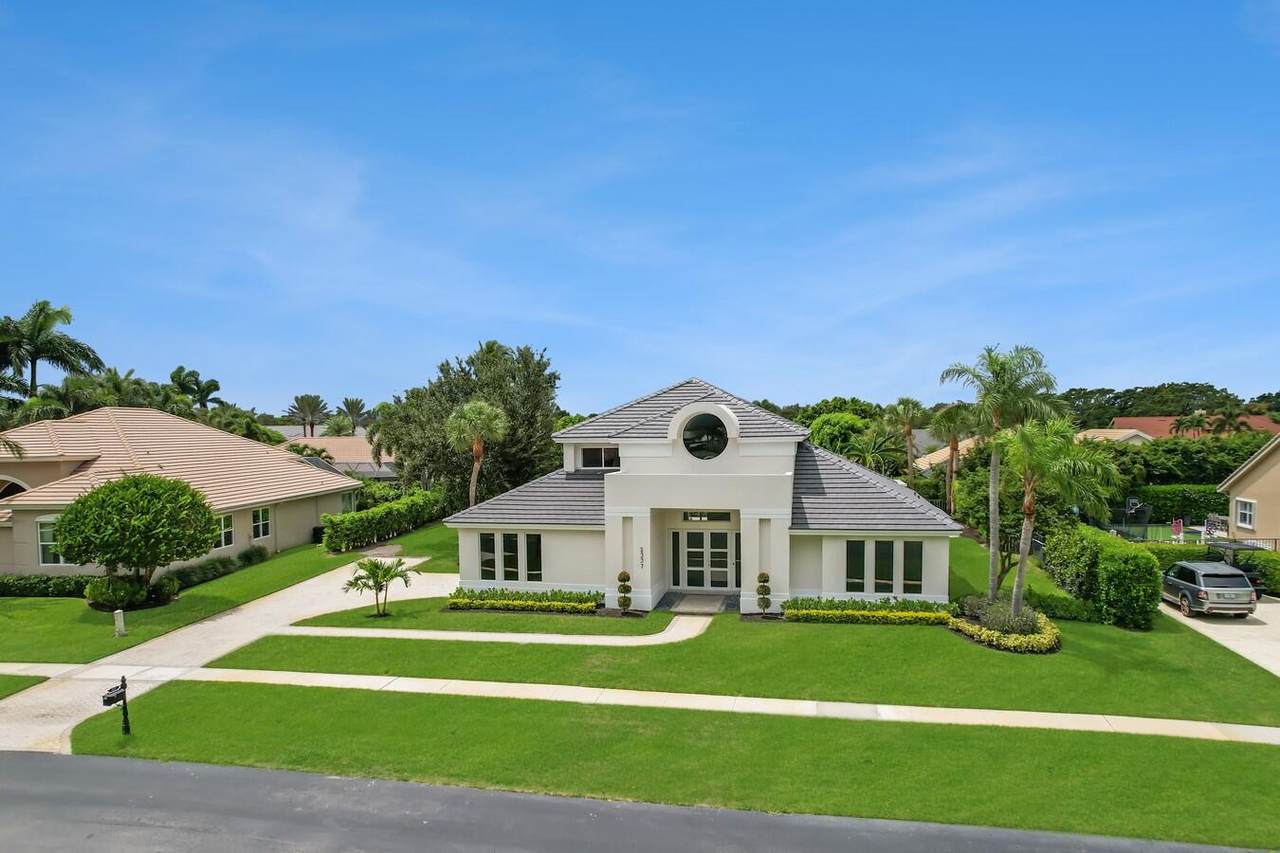 2337 Greenview Cove Drive - Photo 1