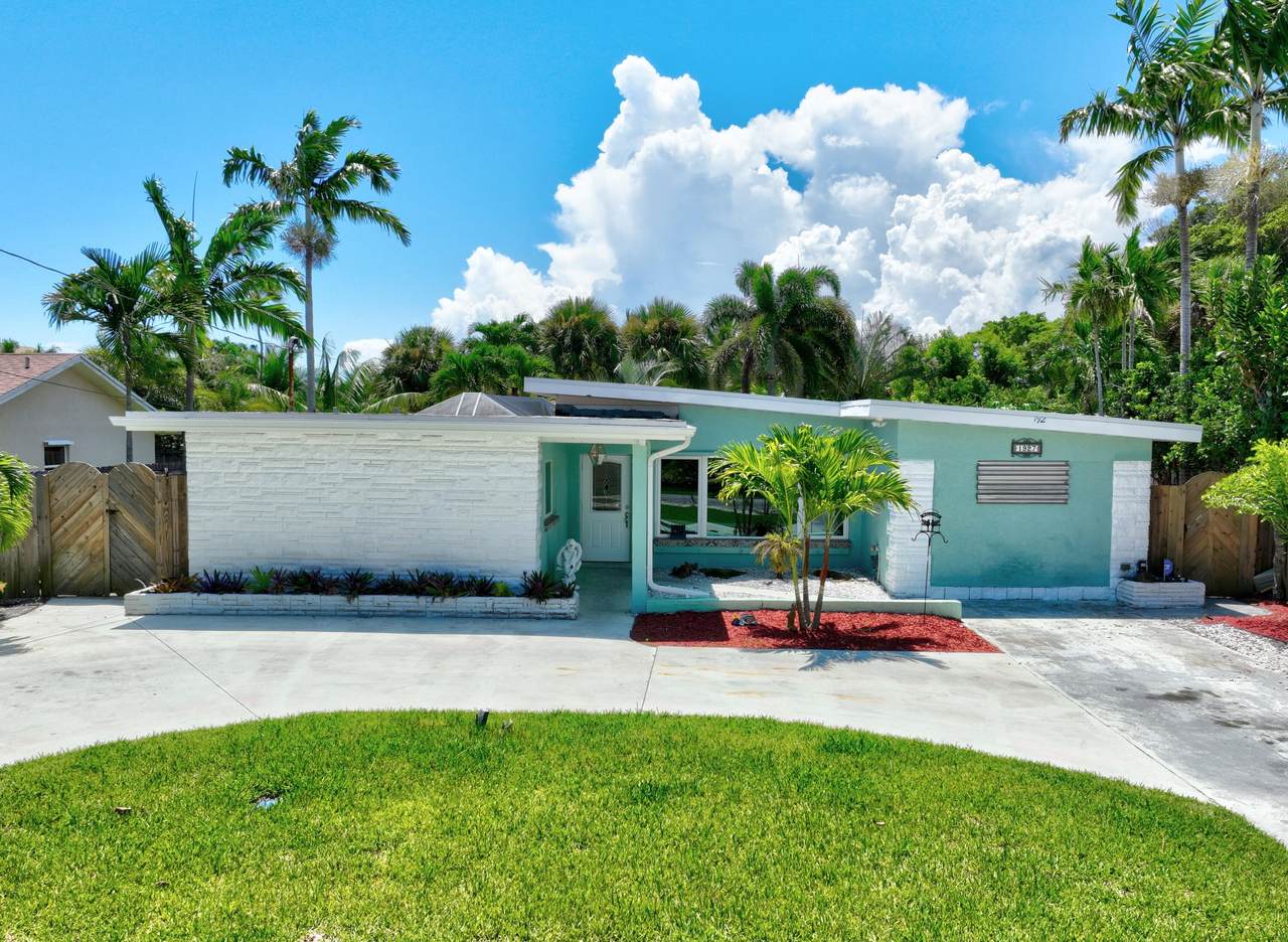 1927 Cypress Avenue - Photo 1