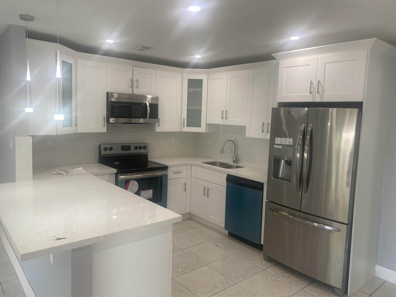 870 84th Terrace - Photo 1