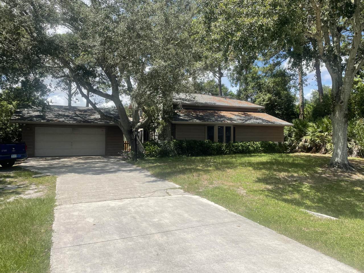 6101 Deleon Avenue - Photo 1