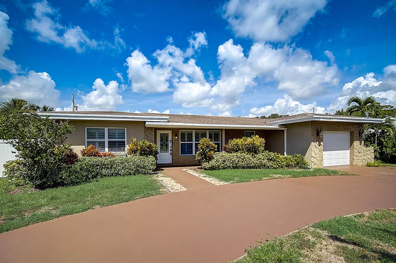 3015 Churchill Drive - Photo 1