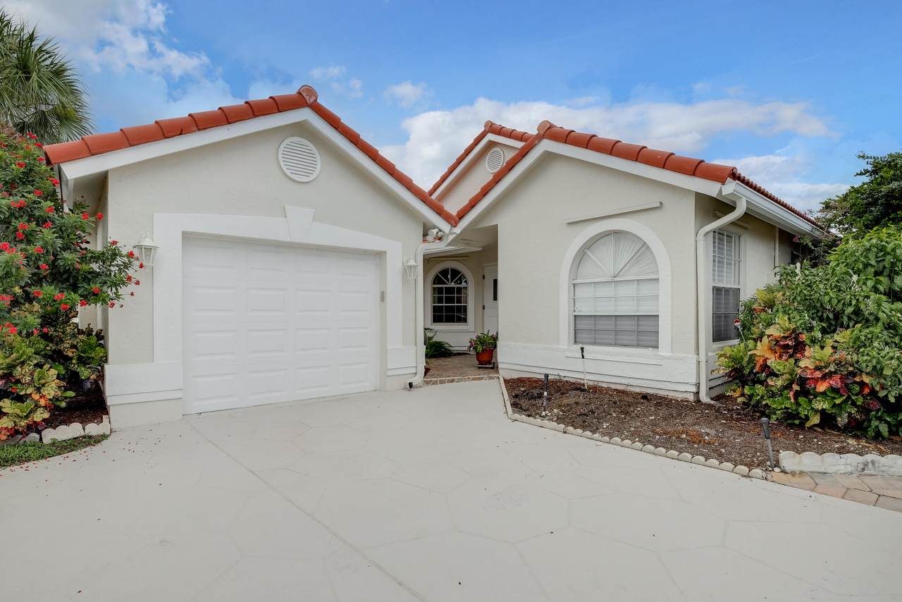 6184 Bay Isles Drive - Photo 1