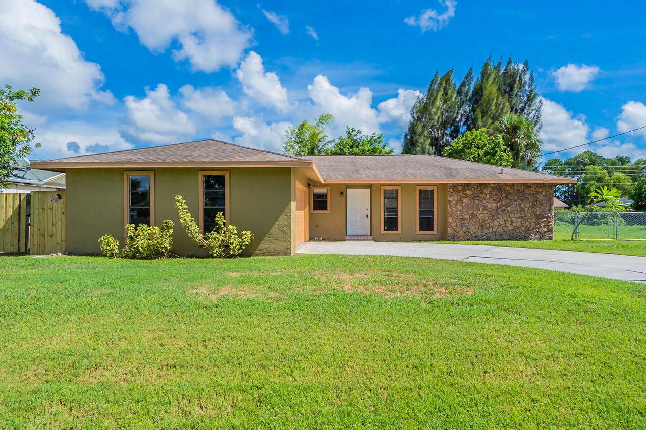 632 Evergreen Terrace - Photo 1