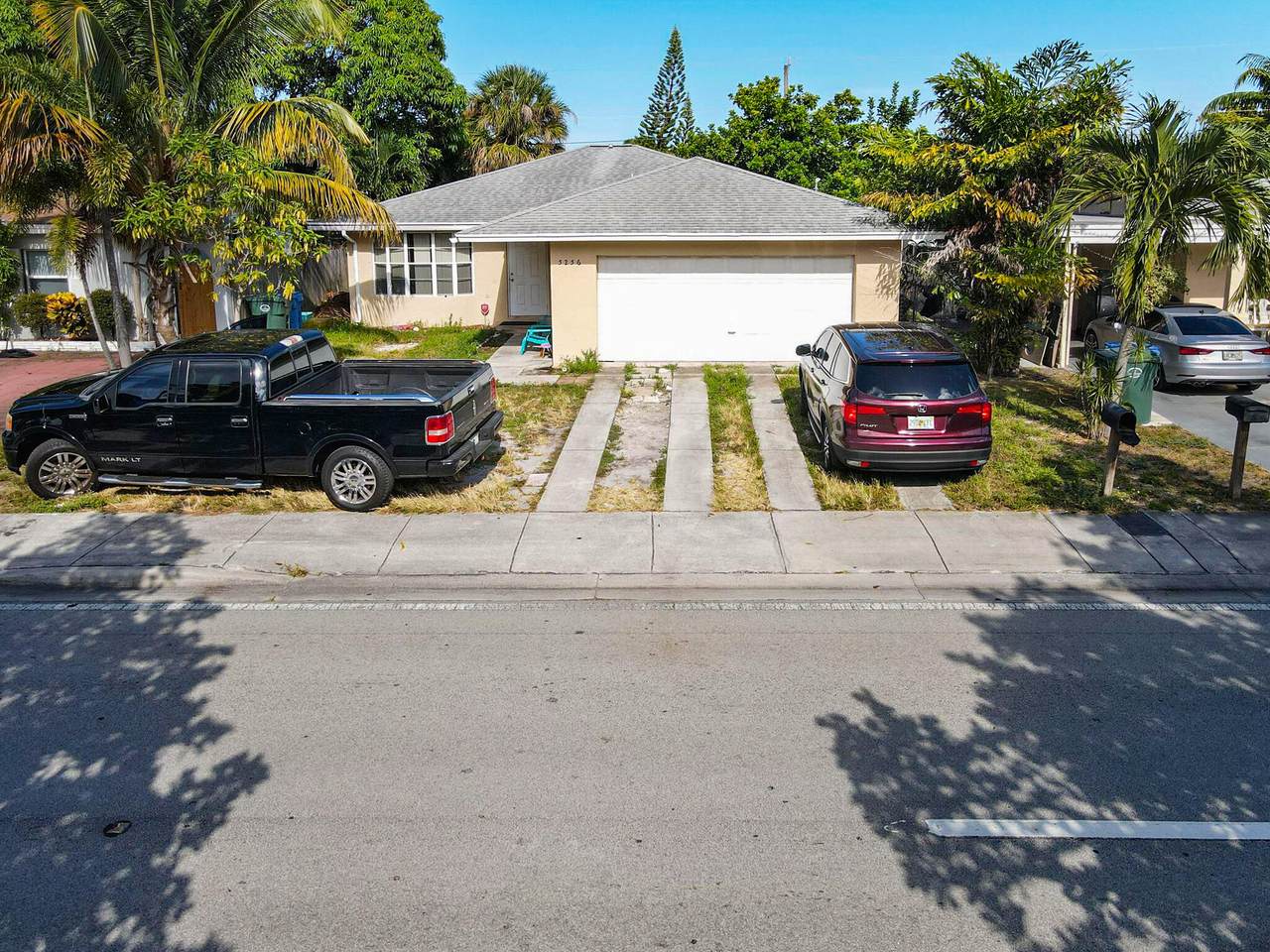 5256 Andrews Avenue - Photo 1