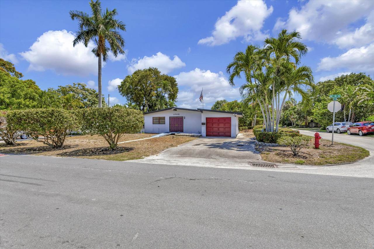 1700 18th Street - Photo 1