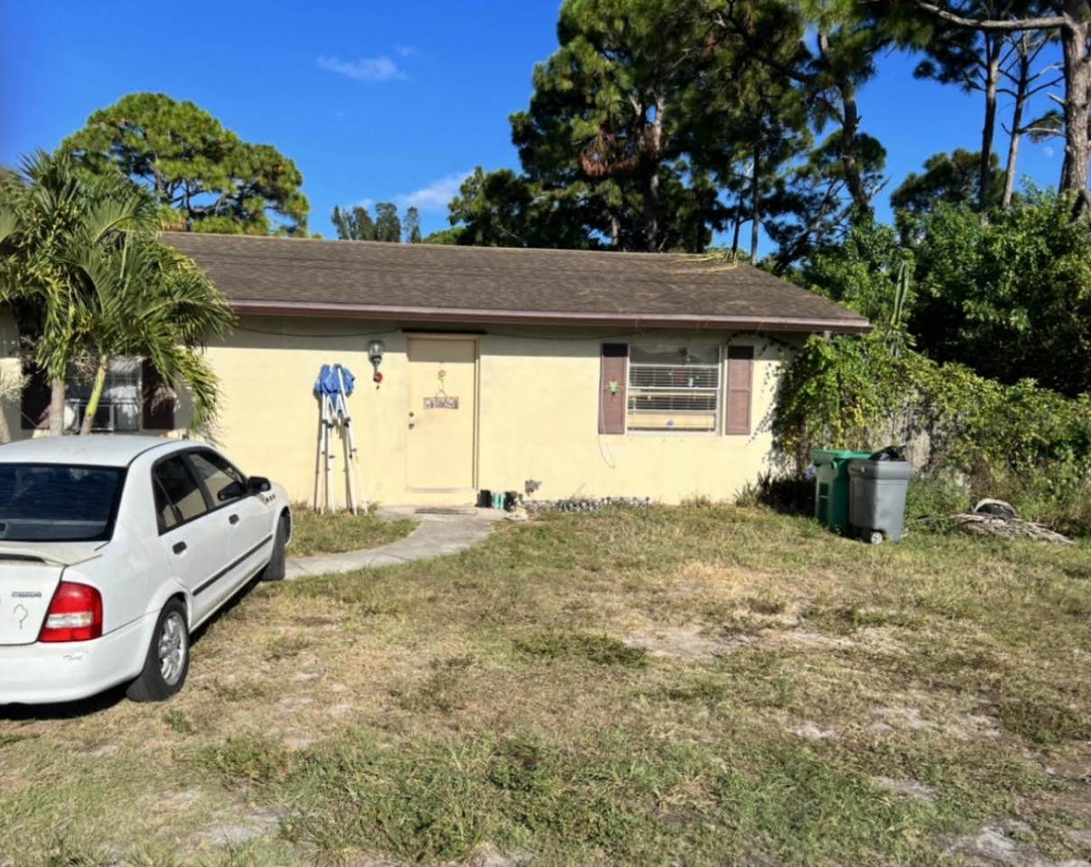 3312 Oleander Avenue - Photo 1