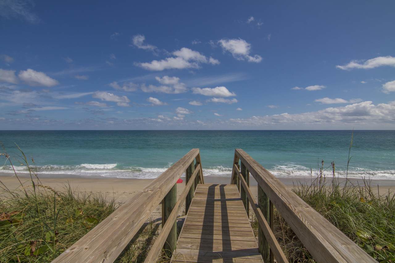 3230 Ocean Boulevard - Photo 1