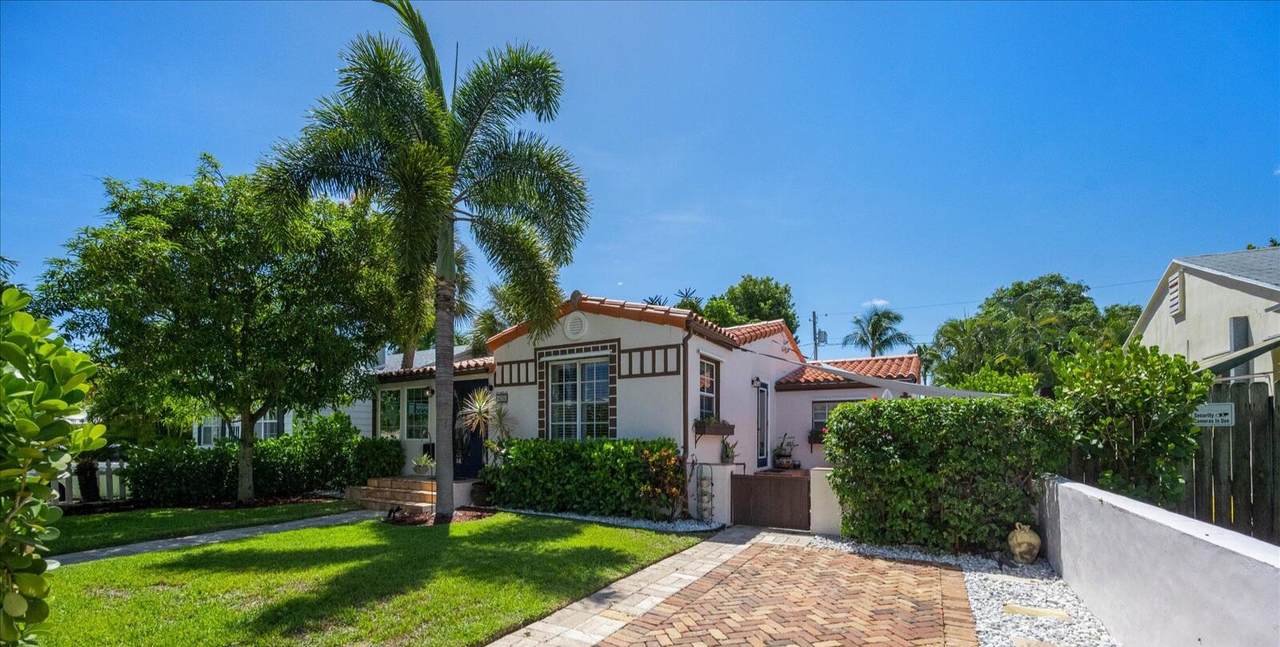 436 38th Street - Photo 1