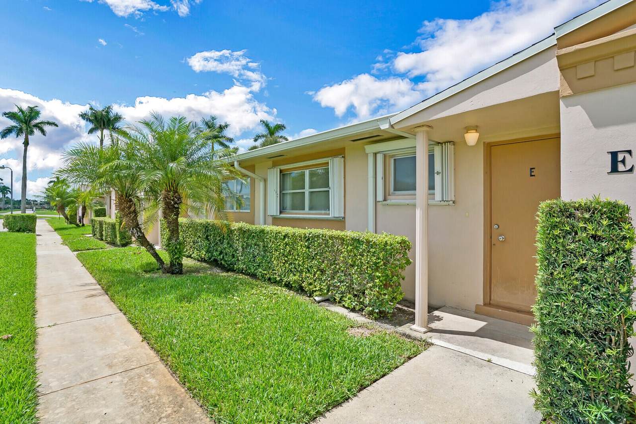2556 Dudley Drive - Photo 1