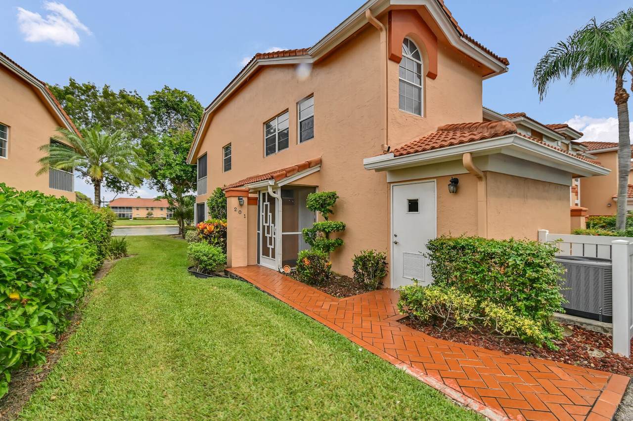 9793 Shadybrook Drive - Photo 1