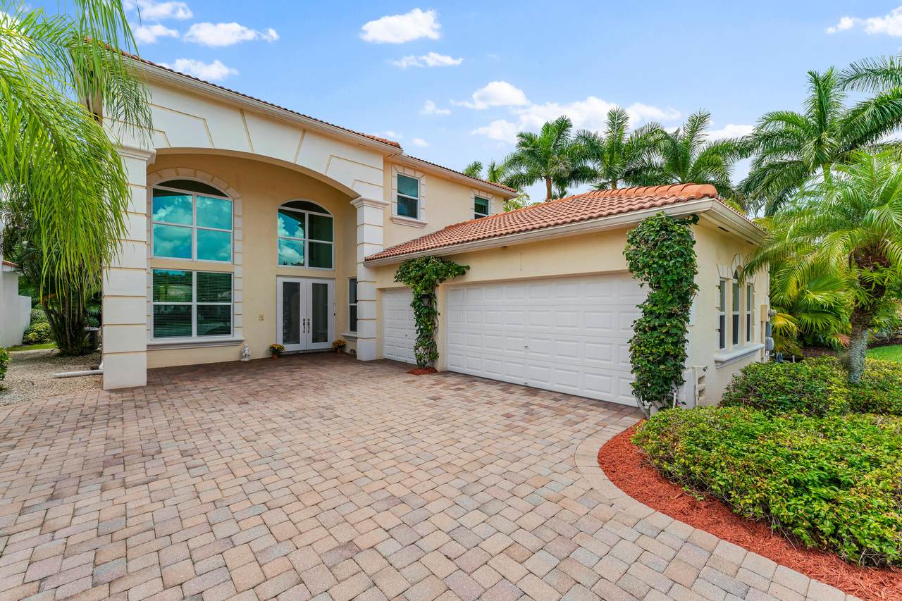 136 Casa Grande Court - Photo 1